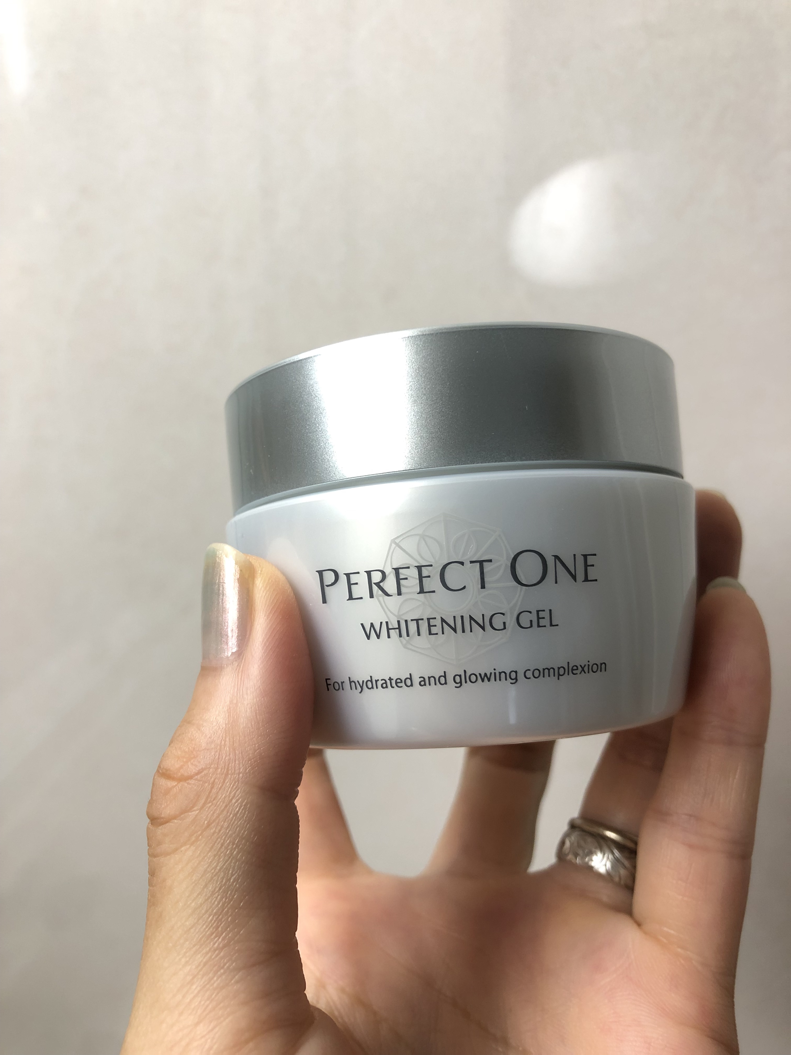 パーフェクトワン 薬用ホワイトニングジェル/パーフェクトワン/オールインワン化粧品を使ったクチコミ（1枚目）