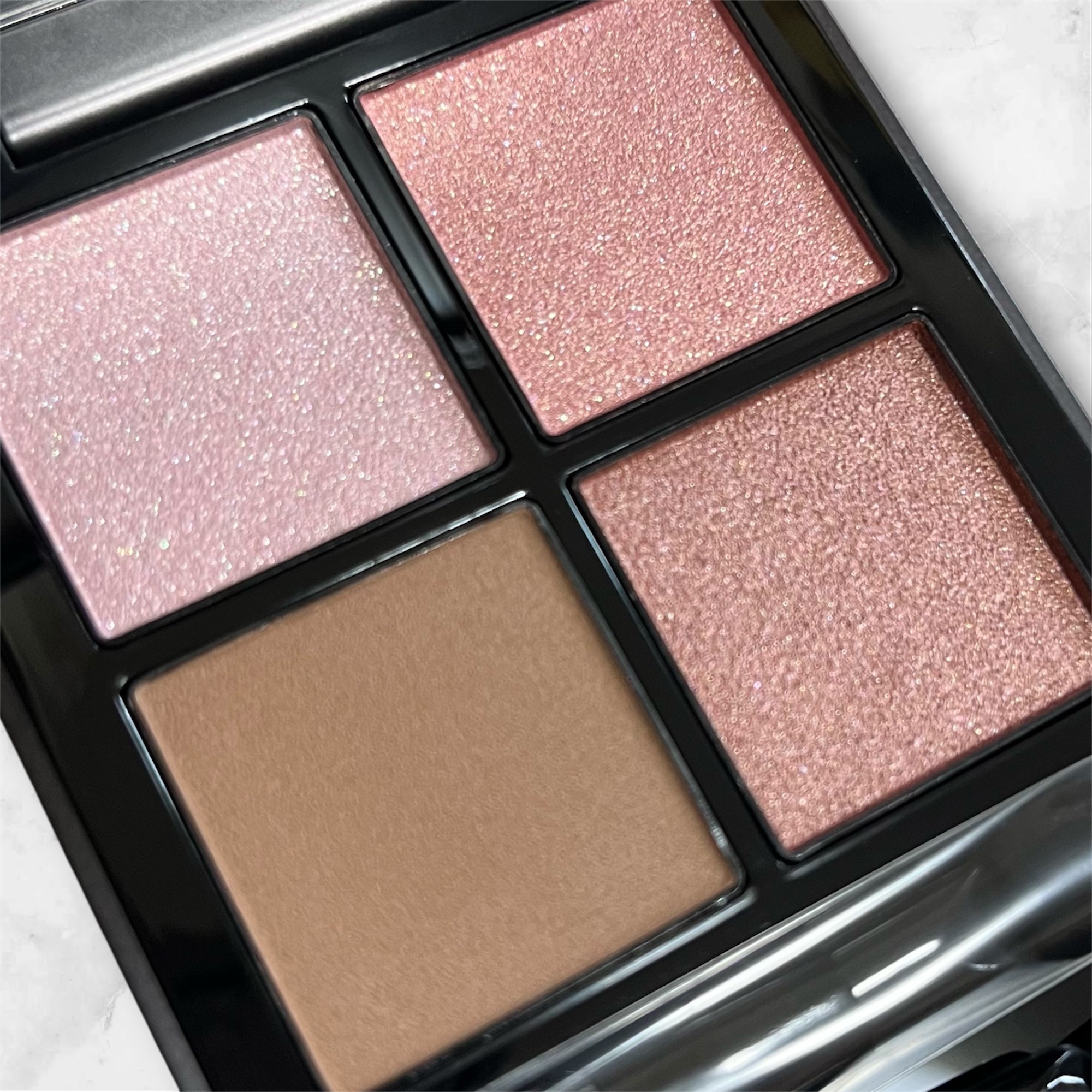 THREE スターゲージング アイシャドウクアッド/THREE/アイシャドウパレットを使ったクチコミ（2枚目）