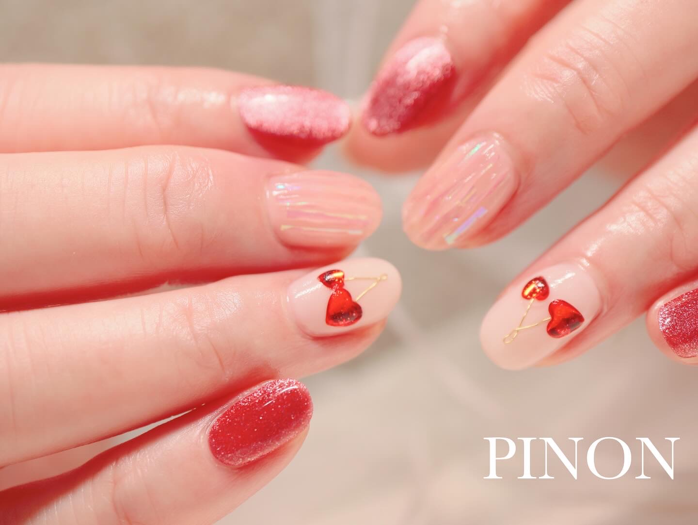 #さくらんぼネイル,#キラキラネイル,#オーロラネイル,#マグネットネイルのネイルデザイン