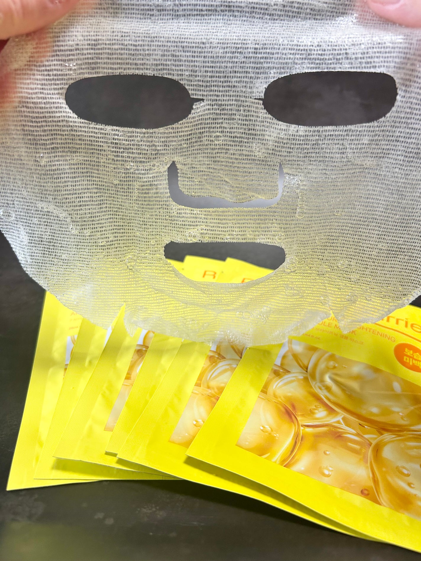 7モイスチャーブライトニングアンプルマスク/Real Barrier/シートマスク・パックを使ったクチコミ(4枚目)