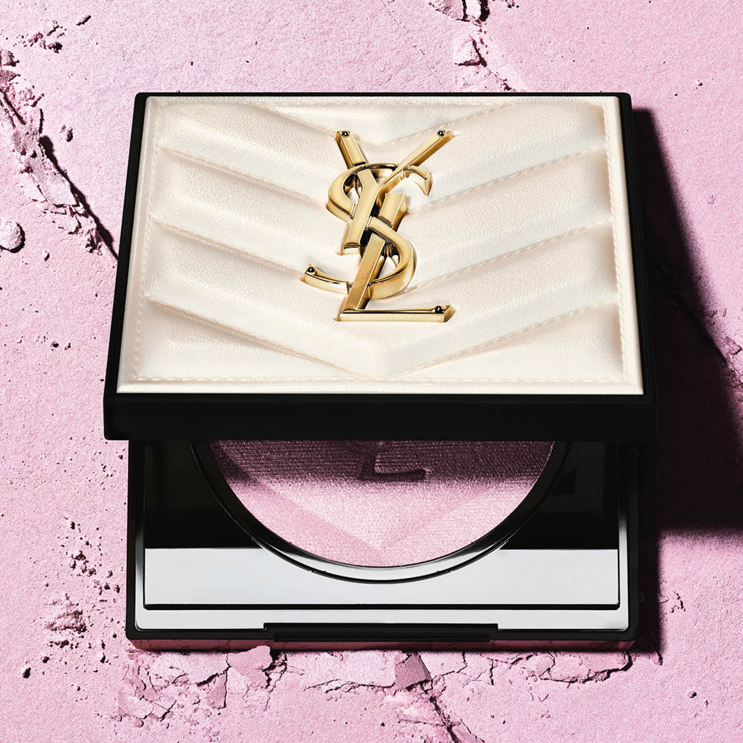 オールアワーズ ハイパールミナイザー/YVES SAINT LAURENT BEAUTE/パウダーハイライトを使ったクチコミ（1枚目）