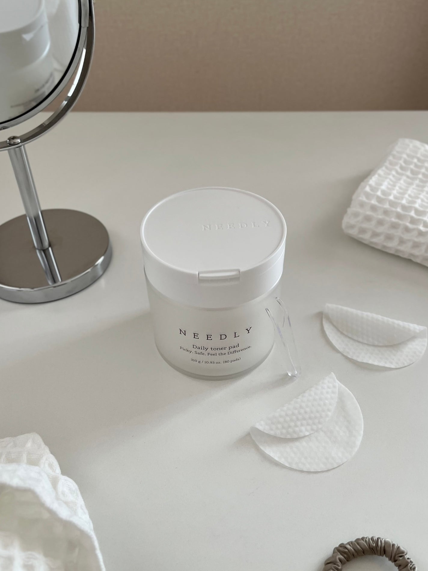 みうい❤︎フォロバ on LIPS 「拭き取るだけで角質&保湿ケアNEEDLYデイリートナーパッド(..」(1枚目)