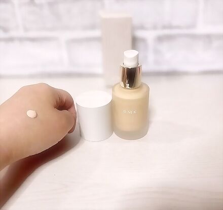 RMK リクイドファンデーション フローレスカバレッジ/RMK/リキッドファンデーションを使ったクチコミ（3枚目）