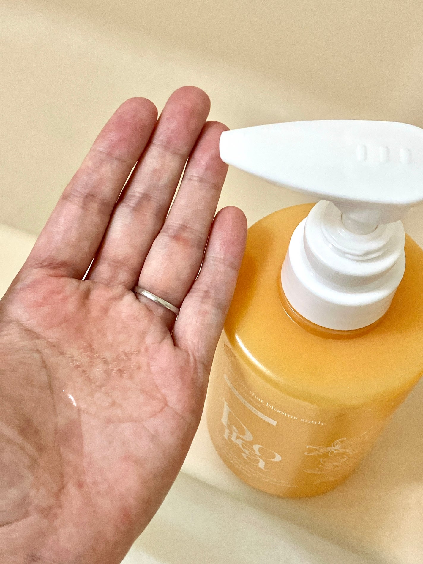 ピオラ ボタニカルボリュームシャンプー/トリートメント/pieora/市販シャンプーを使ったクチコミ(2枚目)