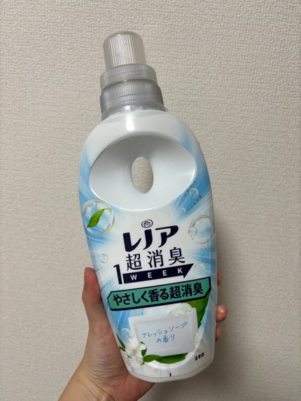 レノア超消臭 1WEEK やさしく香る超消臭フレッシュソープの香り 本体(490mL)/レノア/柔軟剤の画像