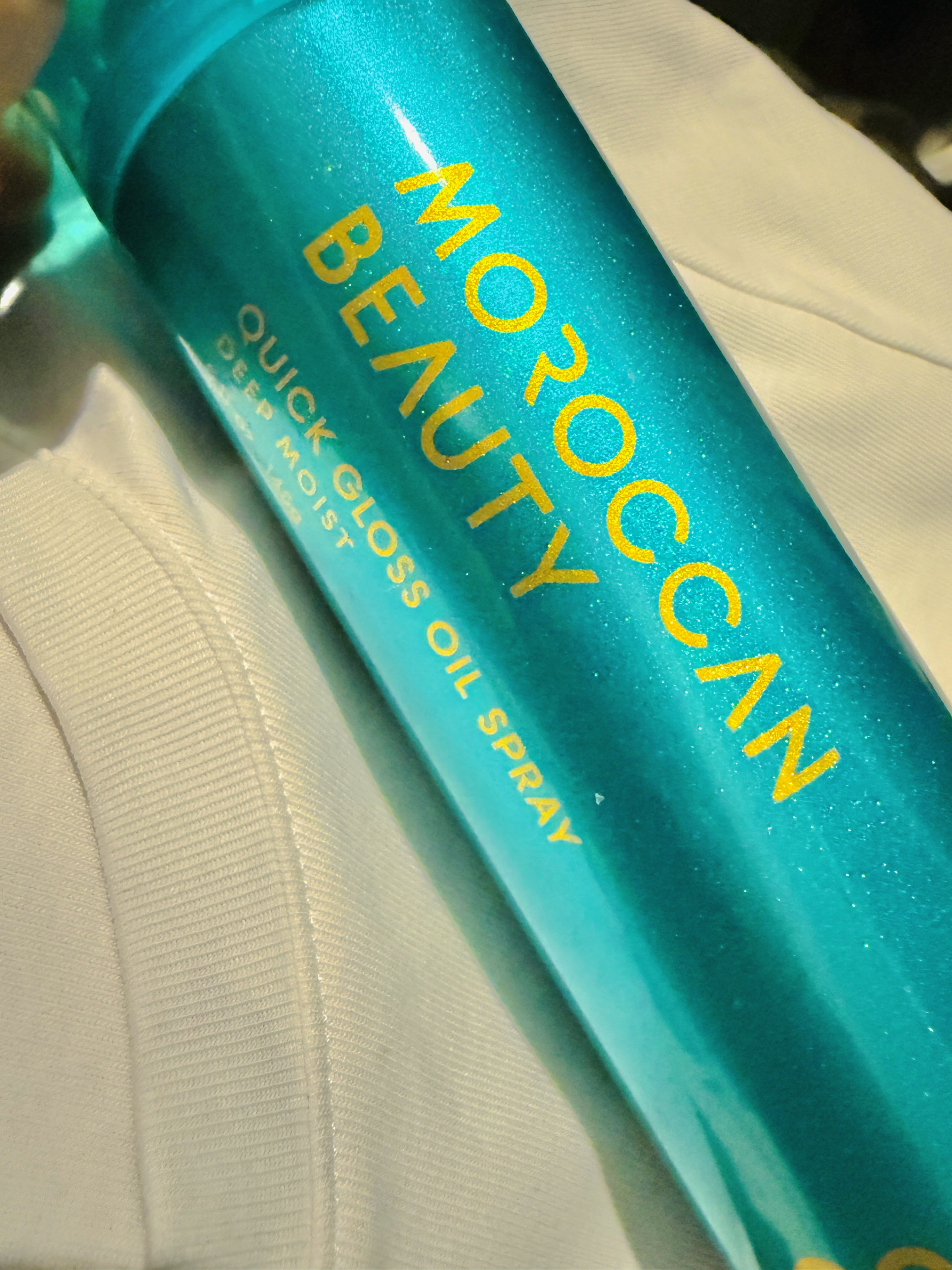 モロッカンビューティ ディープモイスト クイックグロス オイルスプレー/モロッカンビューティ/ヘアスプレーを使ったクチコミ（1枚目）