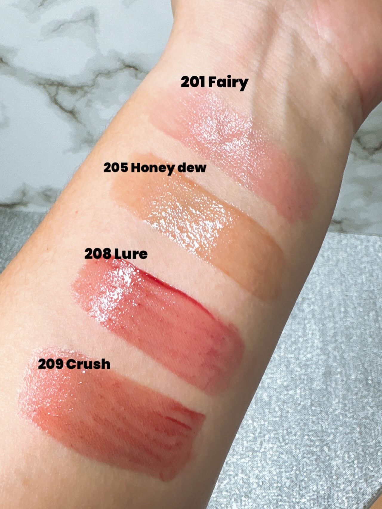 デュー ドロップ ティント/Coralhaze/リップティントを使ったクチコミ（3枚目）