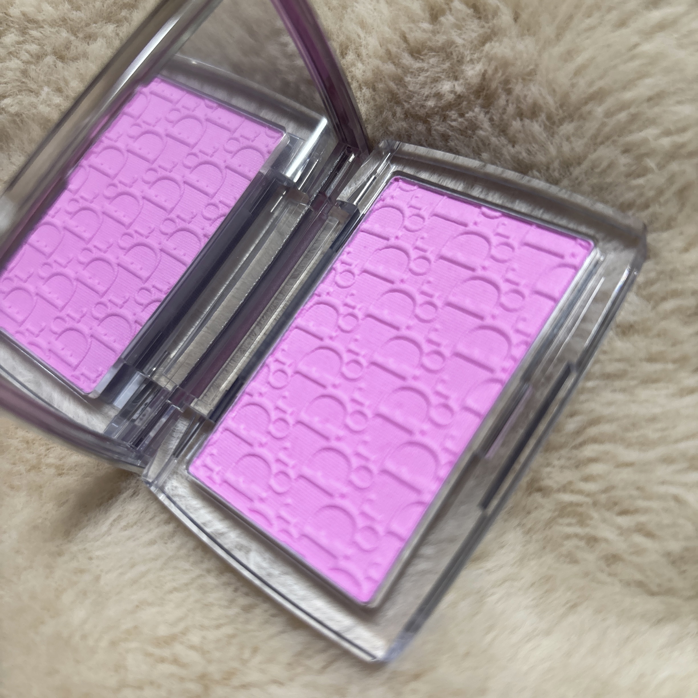 ロージー グロウ/Dior/パウダーチークを使ったクチコミ（1枚目）