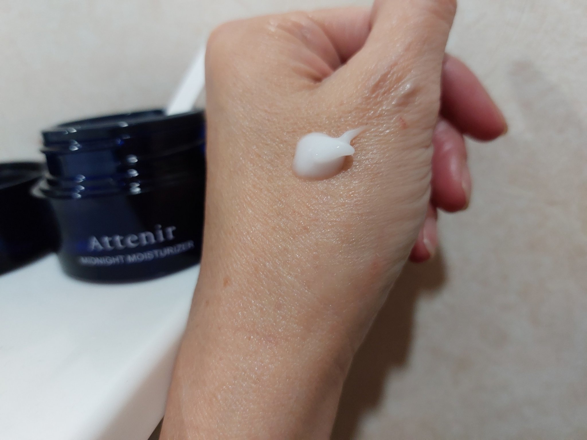 アテニア ミッドナイトモイスチャライザー/アテニア/フェイスクリームを使ったクチコミ（3枚目）