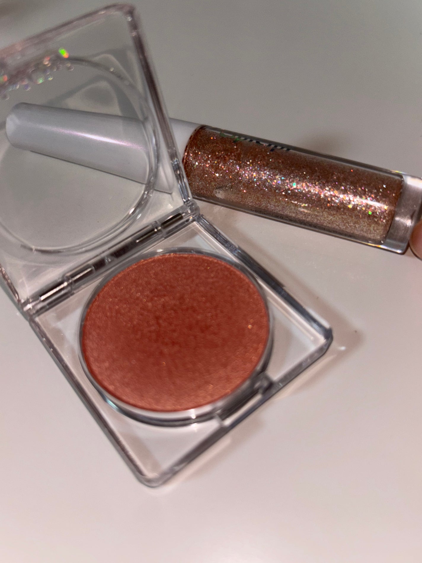 シピシピ グリッター イルミネーションライナー S/CipiCipi/リキッドアイライナーを使ったクチコミ(2枚目)