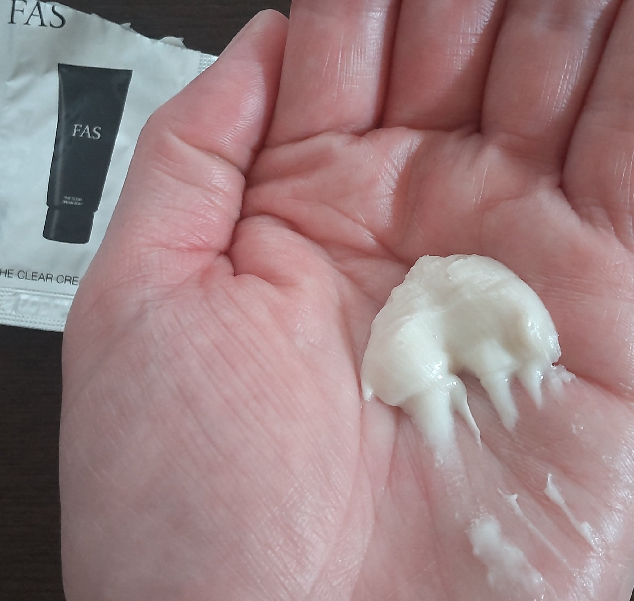 FAS FAS ザ クリア クリームソープのクチコミ「🖤FAS ザ クリア クリームソープ🖤

サンプルです。

クリームのようなテクスチャーの洗顔.....」（2枚目）