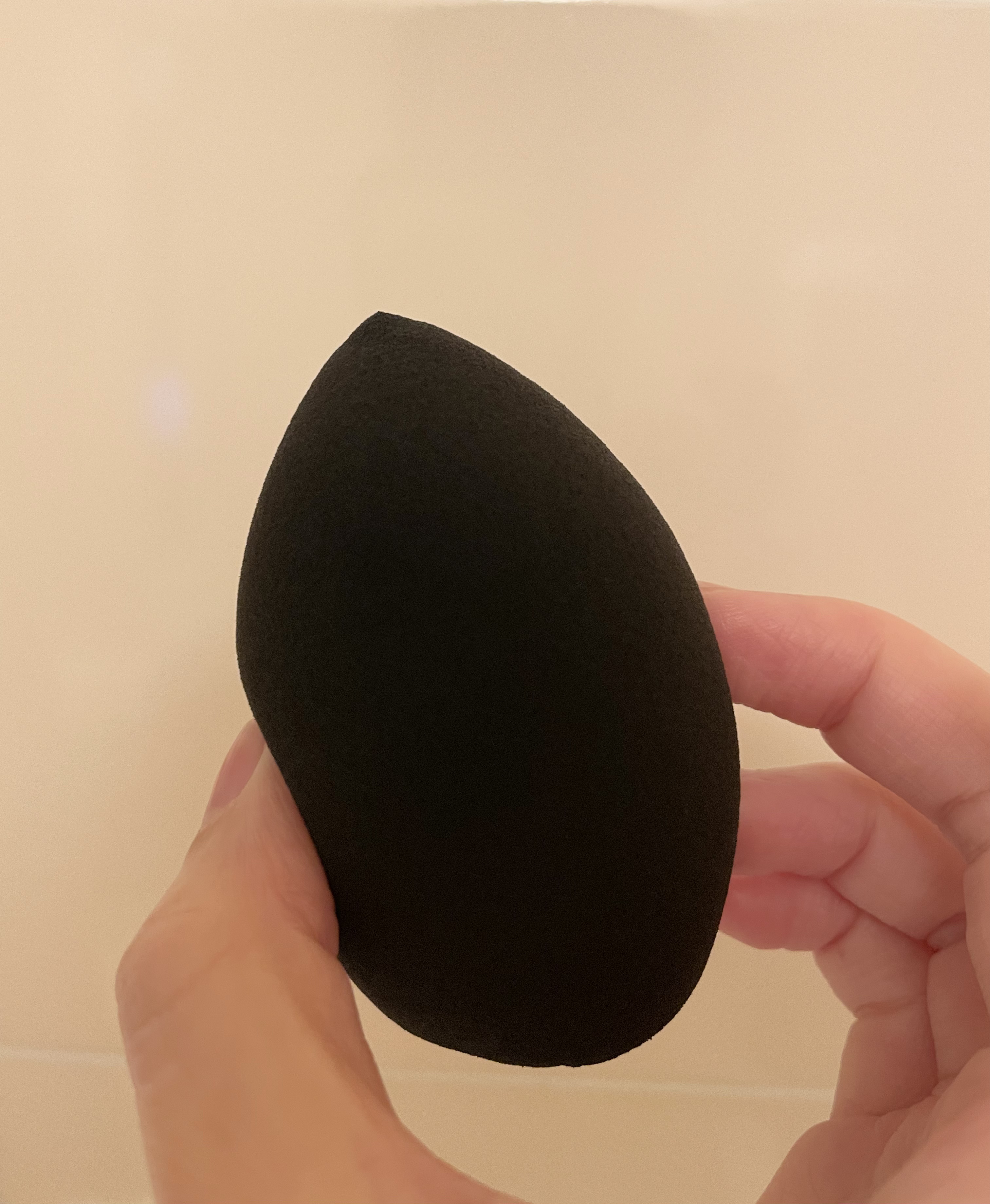 パフ　(炭入り・しずく型)/DAISO/パフ・スポンジを使ったクチコミ（2枚目）