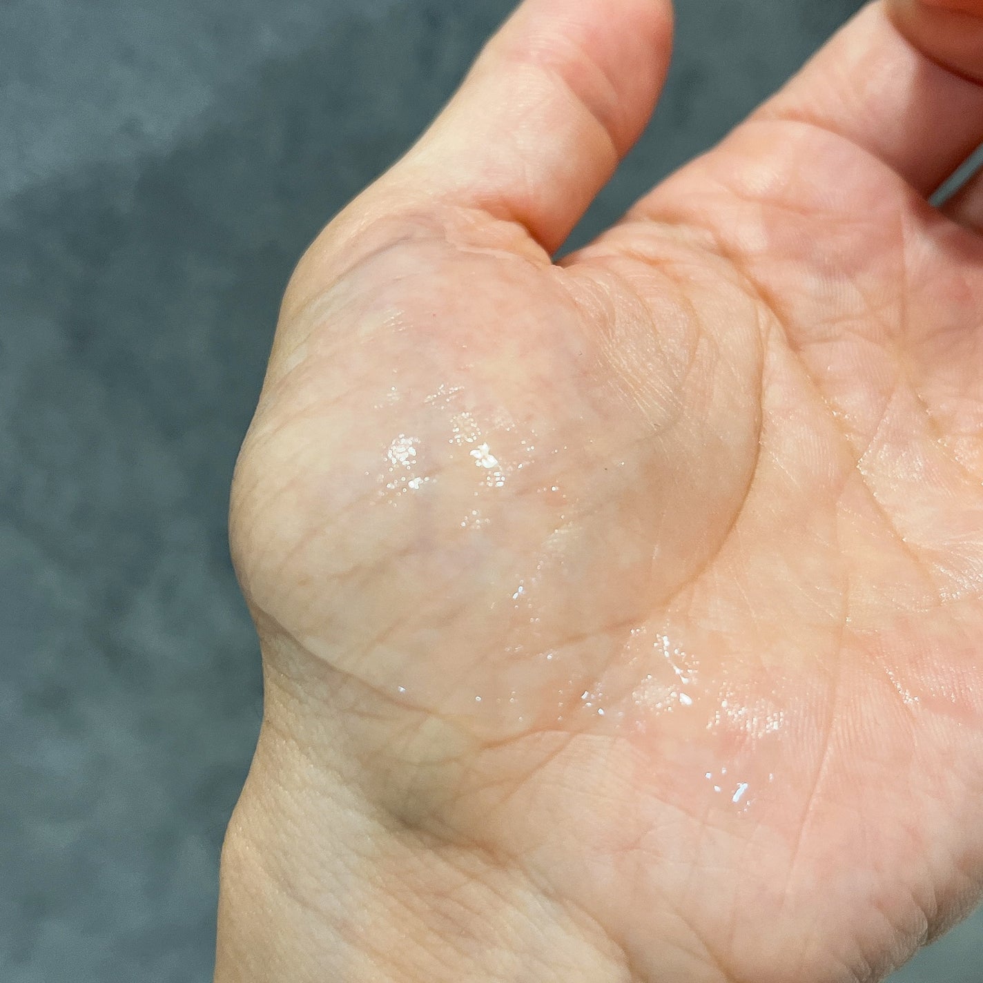 ヨル スキン オーバーナイトセラム クリア/YOLU/美容液を使ったクチコミ(3枚目)