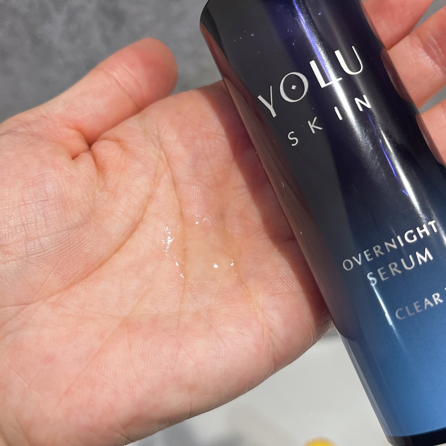 ヨル スキン オーバーナイトセラム クリア/YOLU/美容液を使ったクチコミ(2枚目)