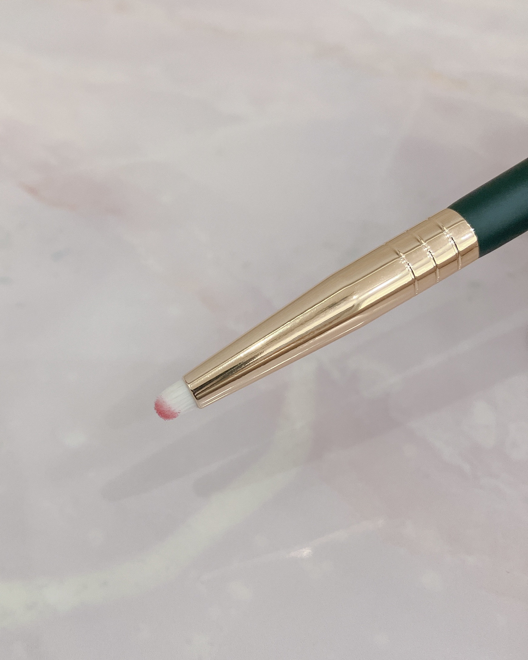 SOOA DOR okhee Under Eye Brush(NUN08)のクチコミ「okhee
okhee NUN08 涙袋ブラシ

細かいブラシが活用しやすい♡
涙袋はもちろん.....」（3枚目）