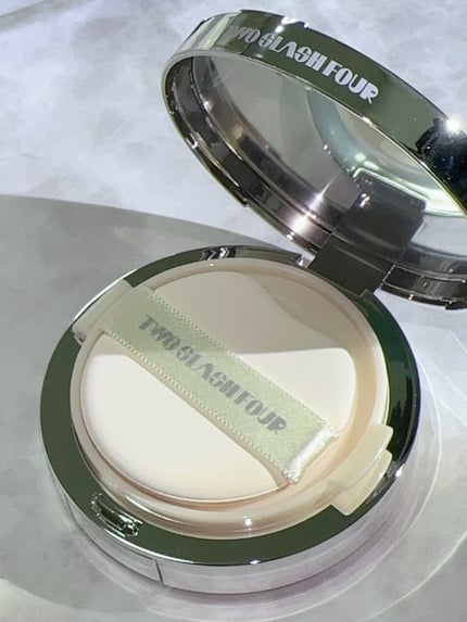 六花 on LIPS 「ふわっと光を纏う肌🫧天使のサテンクッション🏹┈┈┈┈┈┈┈┈┈..」(5枚目)