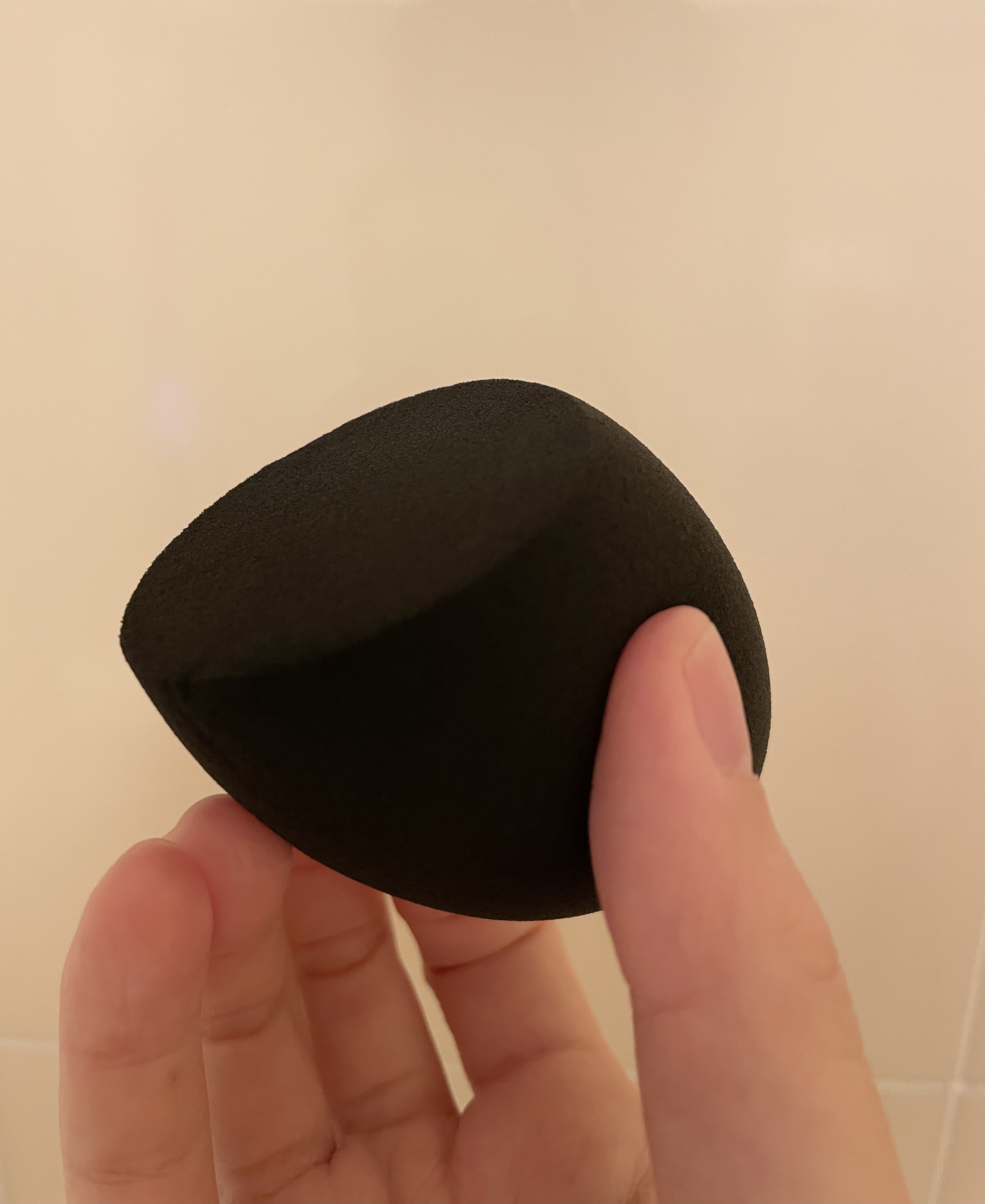 パフ　(炭入り・しずく型)/DAISO/パフ・スポンジを使ったクチコミ（3枚目）