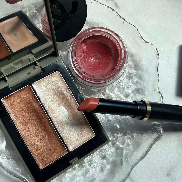 THREE シマリング グロー デュオ/THREE/クリームハイライトを使ったクチコミ(3枚目)