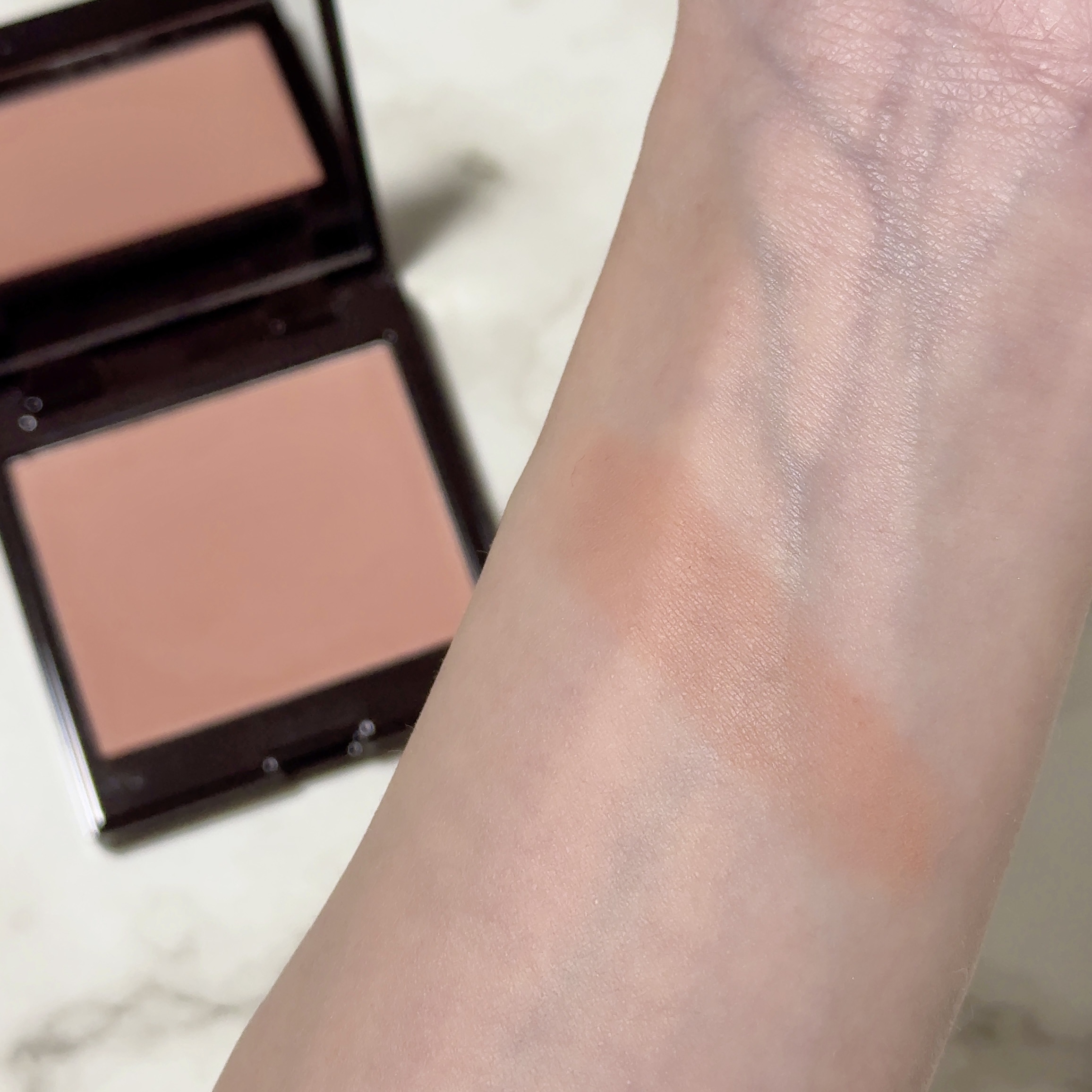 ブラッシュ カラー インフュージョン 06 チャイ/ローラ メルシエ/パウダーチークを使ったクチコミ（2枚目）