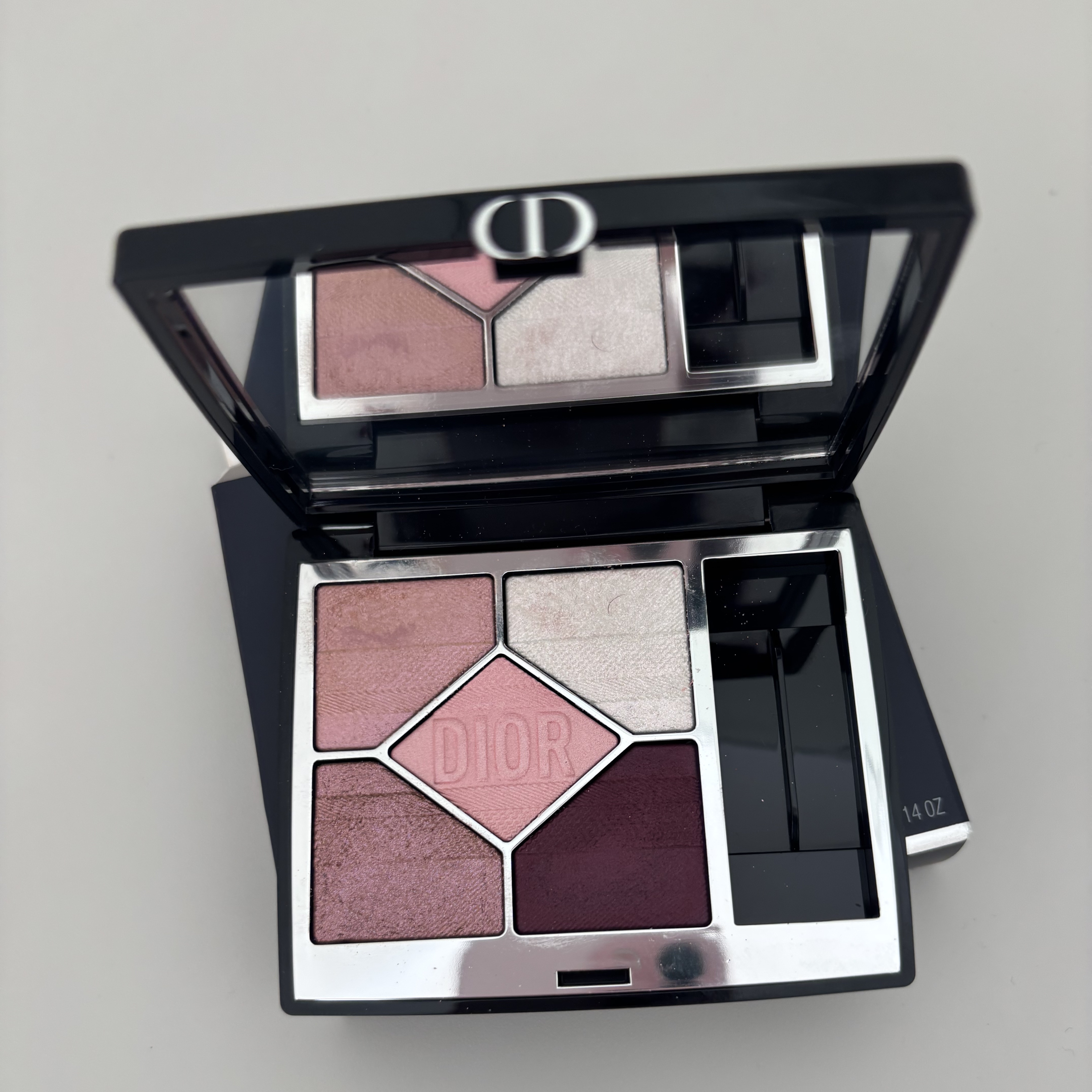 【旧】ディオールショウ サンク クルール（プラン ドゥ パリ コレクション限定品）/Dior/アイシャドウを使ったクチコミ（1枚目）