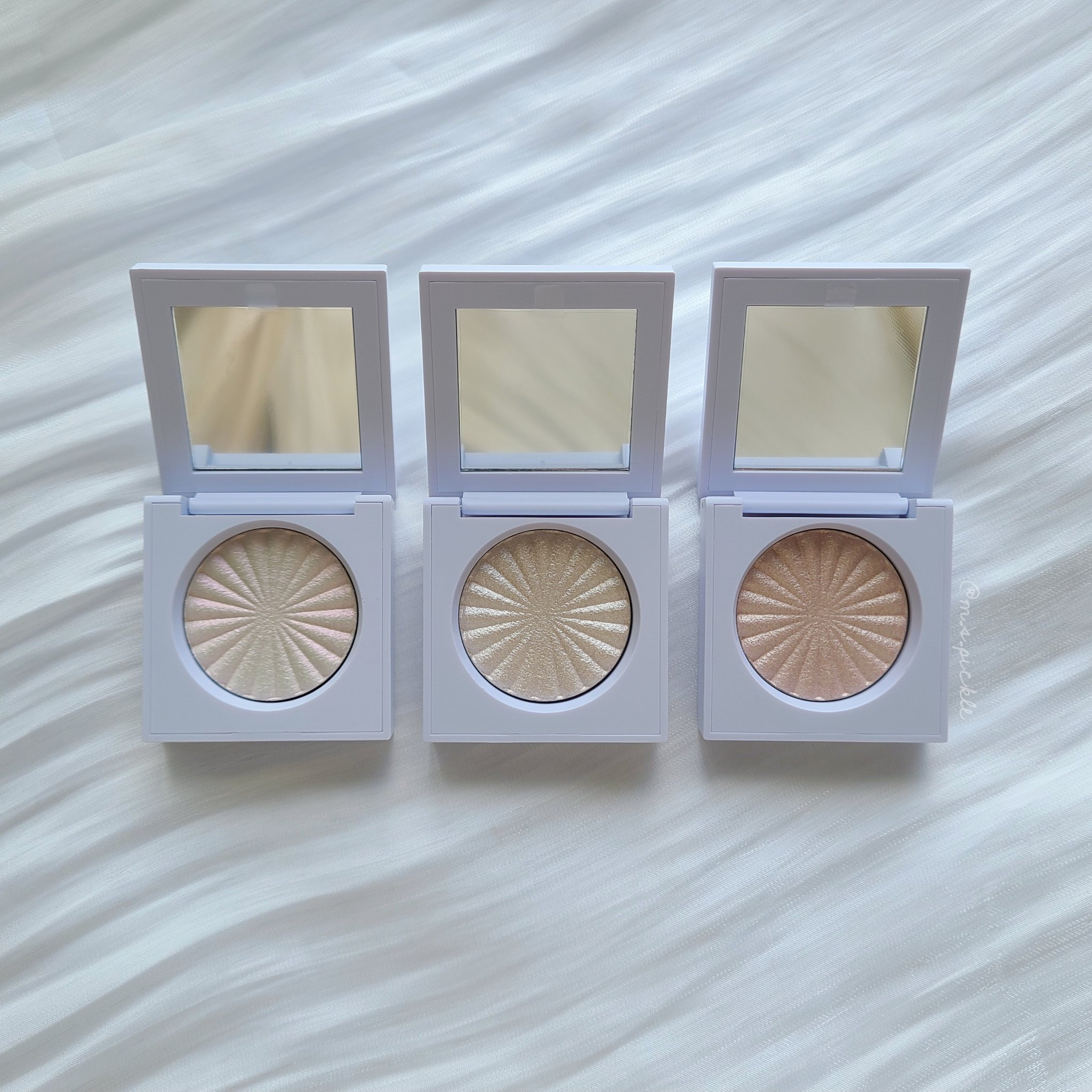 OFRA mini Highlighter/Ofra Cosmetics/パウダーハイライトを使ったクチコミ（2枚目）