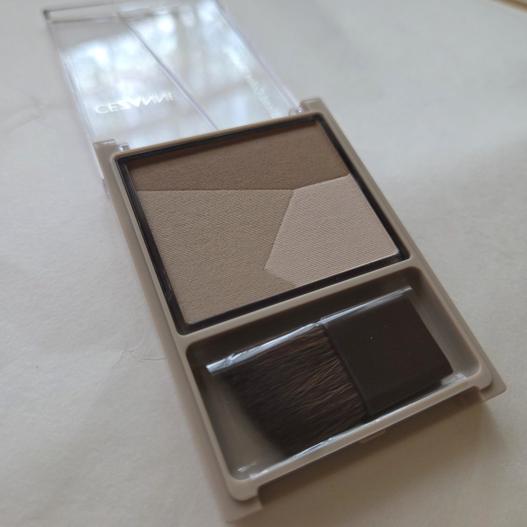 ブレンドカラーシェーディング/CEZANNE/シェーディングを使ったクチコミ（2枚目）