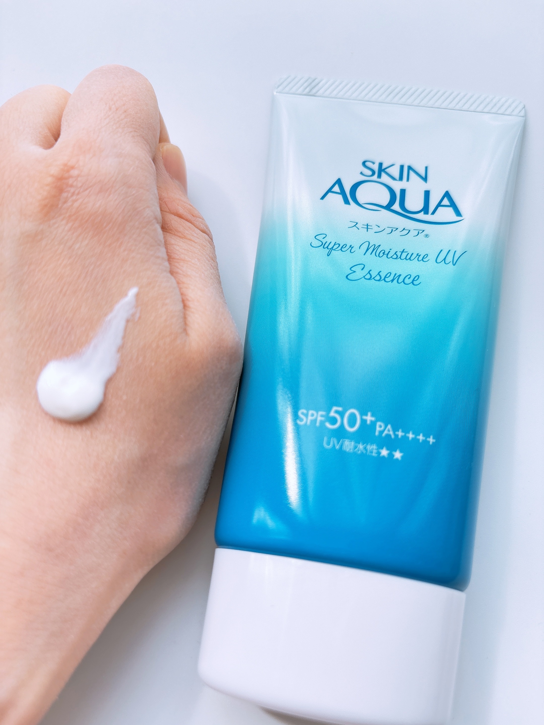 スキンアクア スキンアクア スーパーモイスチャーエッセンスのクチコミ「スキンアクア
スキンアクア スーパーモイスチャーエッセンス

急遽日焼け止めが必要になり
購入.....」（2枚目）