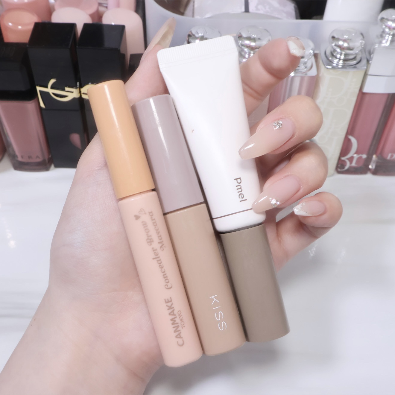 ピメル　うそつき眉マスカラ　マイルドベージュ/pdc/アイブロウを使ったクチコミ（1枚目）