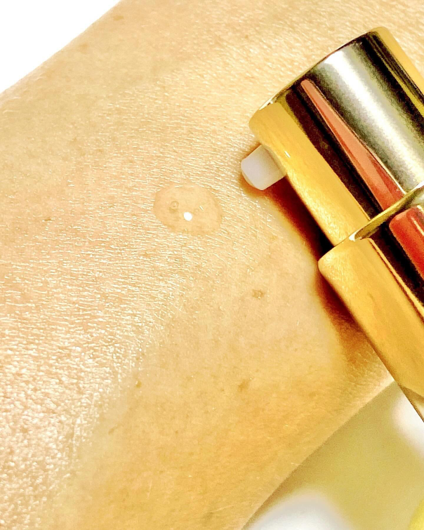 ビタトーニングカプセルセラム/ダルバ/美容液を使ったクチコミ（3枚目）