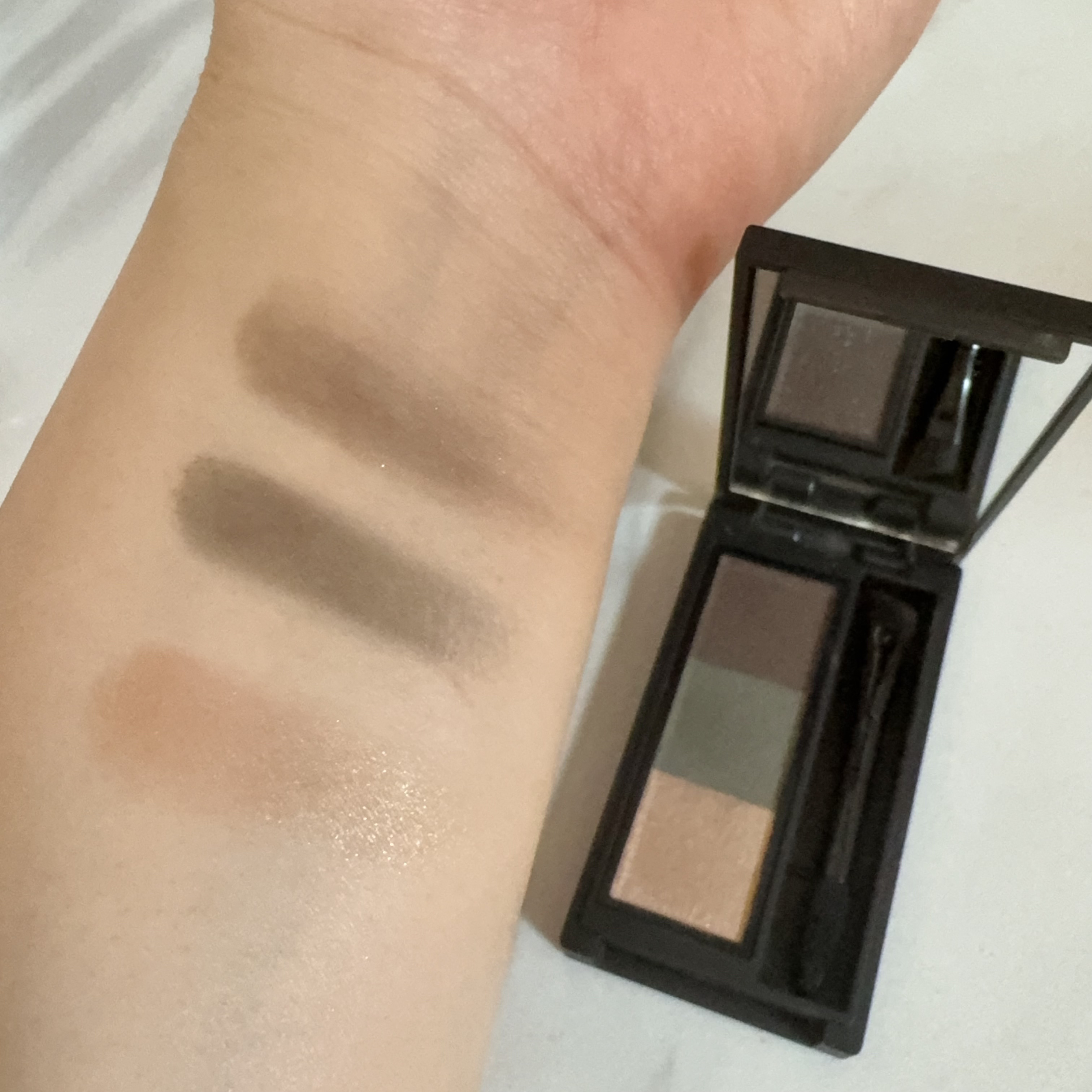 セルヴォーク インディケイトアイブロウパウダー/Celvoke/パウダーアイブロウを使ったクチコミ（3枚目）