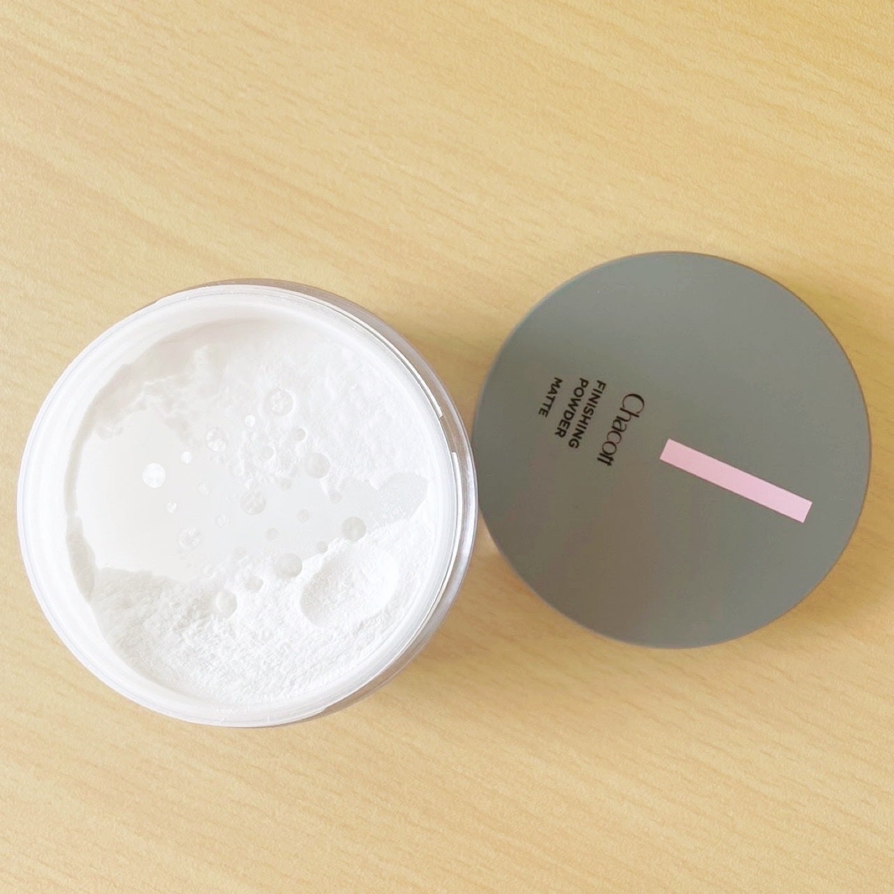 フィニッシングパウダー マット/チャコット・コスメティクス/ルースパウダーを使ったクチコミ(3枚目)