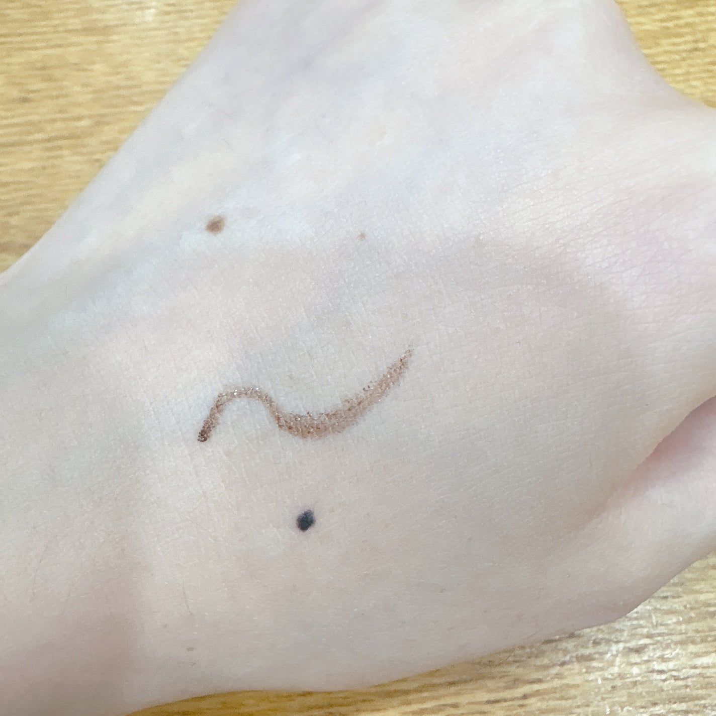 「密着アイライナー」クリームペンシル/デジャヴュ/ペンシルアイライナーを使ったクチコミ(5枚目)