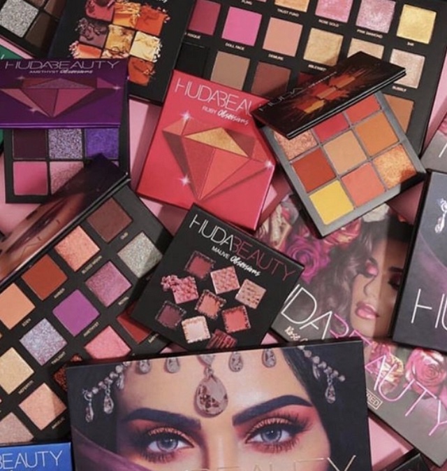 フーダビューティ デザート ダスク アイシャドウパレット/Huda Beauty/アイシャドウパレットを使ったクチコミ（1枚目）