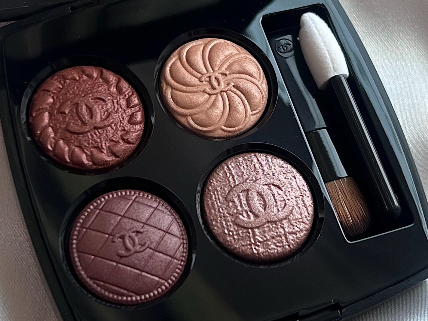 レ キャトル オンブル ブトン/CHANEL/アイシャドウパレットを使ったクチコミ(1枚目)