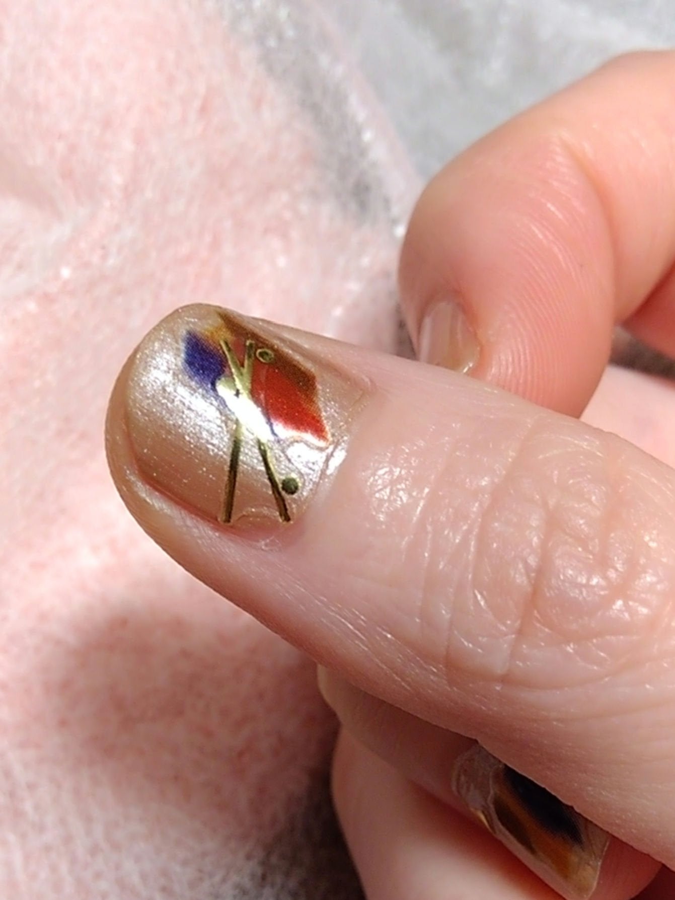 カラフルネイルズ/キャンメイク/マニキュアを使ったクチコミ(2枚目)