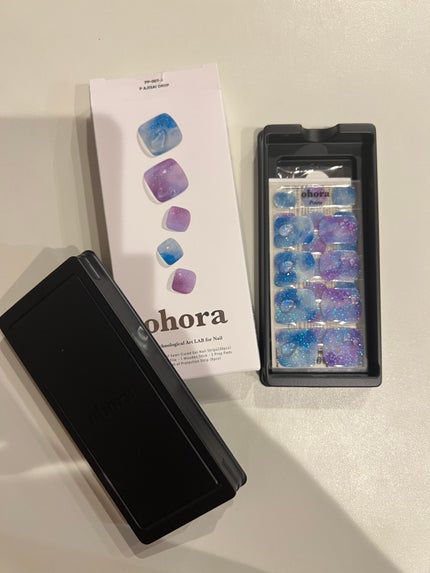 eitooo25 on LIPS 「おうちで簡単にネイルサロン級の夏ネイル💅♡ohora(オホーラ..」(3枚目)