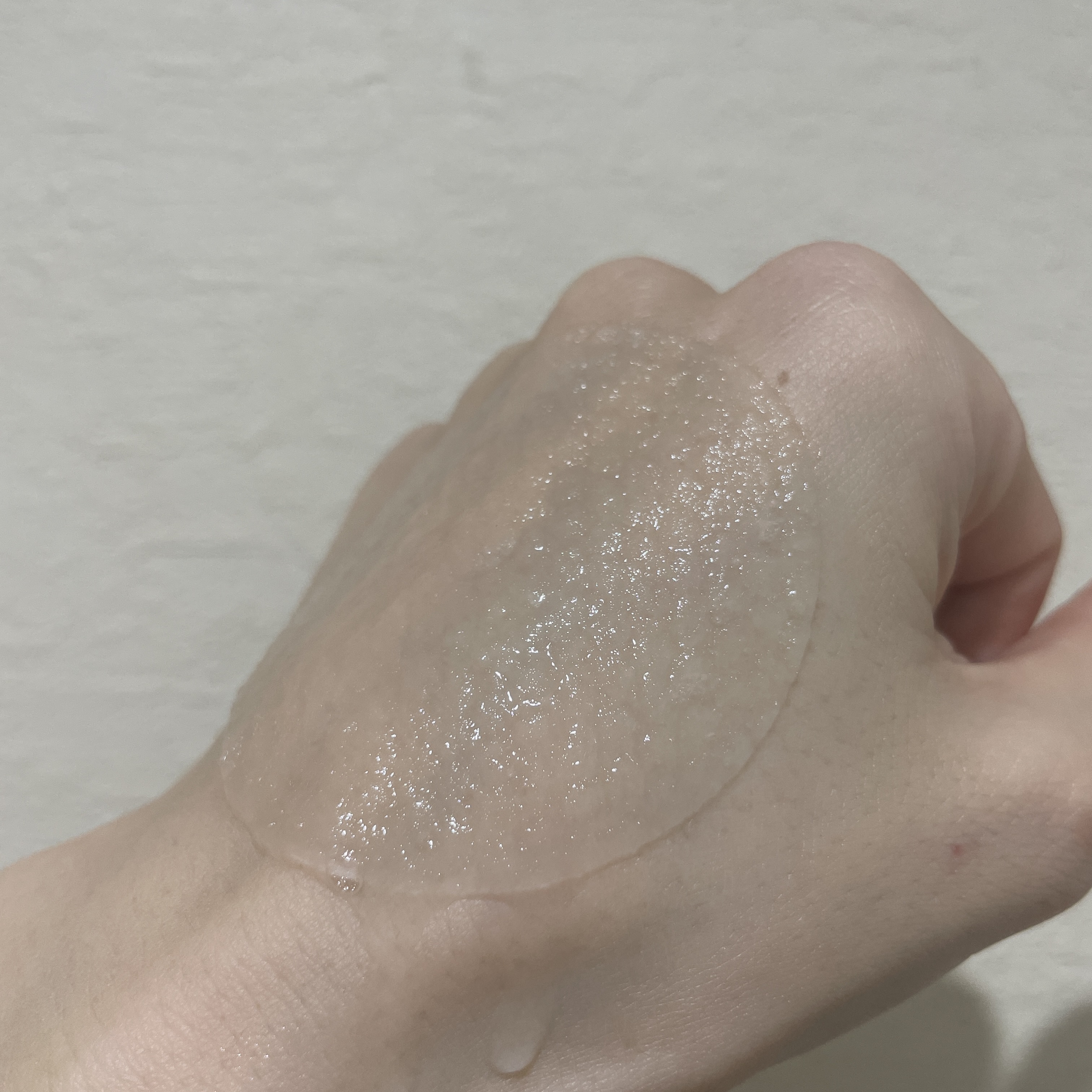 FoRest by Greenfinger フォレストギュルタミンビタトーニングゲルセラムパッドのクチコミ「ゲルトナーパッド
↪︎セラムがひたひたに染み込んだ超密着透明ゲルパッドで、たった2週間でトーン.....」（2枚目）