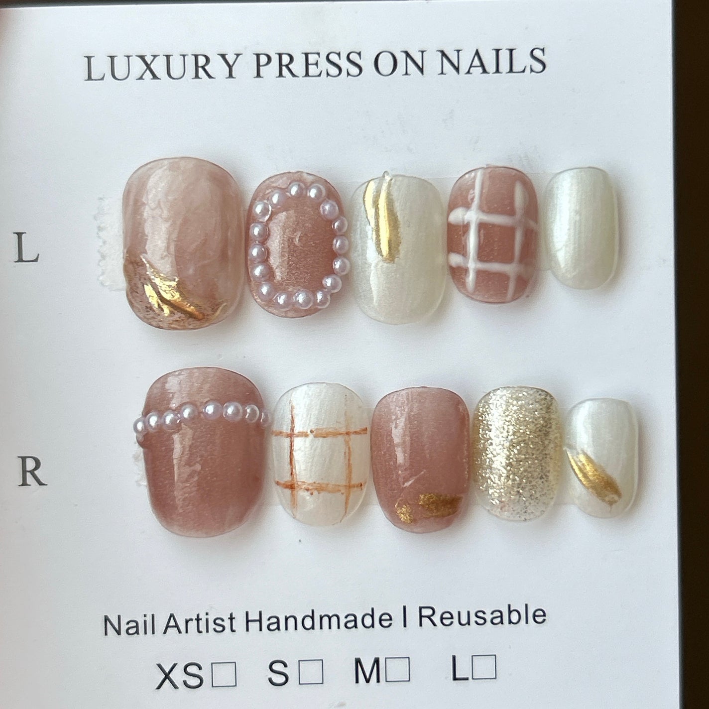 nail_c_tip フォロバ on LIPS 「◻︎独学セルフネイル◻︎チビ爪でも出来るネイル◻︎プチプラ#ネ..」(1枚目)