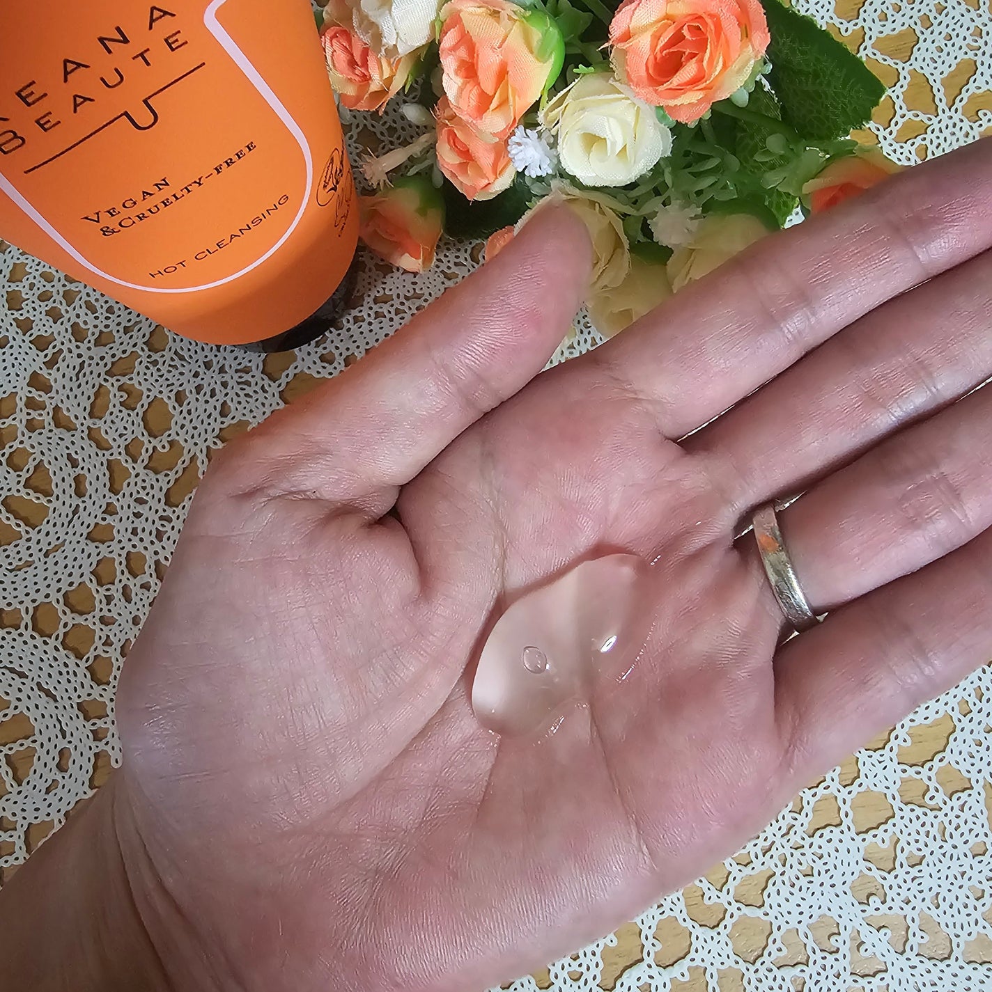 あつめの毛穴ホットクレンジング/ケアナボーテ/クレンジングジェルを使ったクチコミ(3枚目)