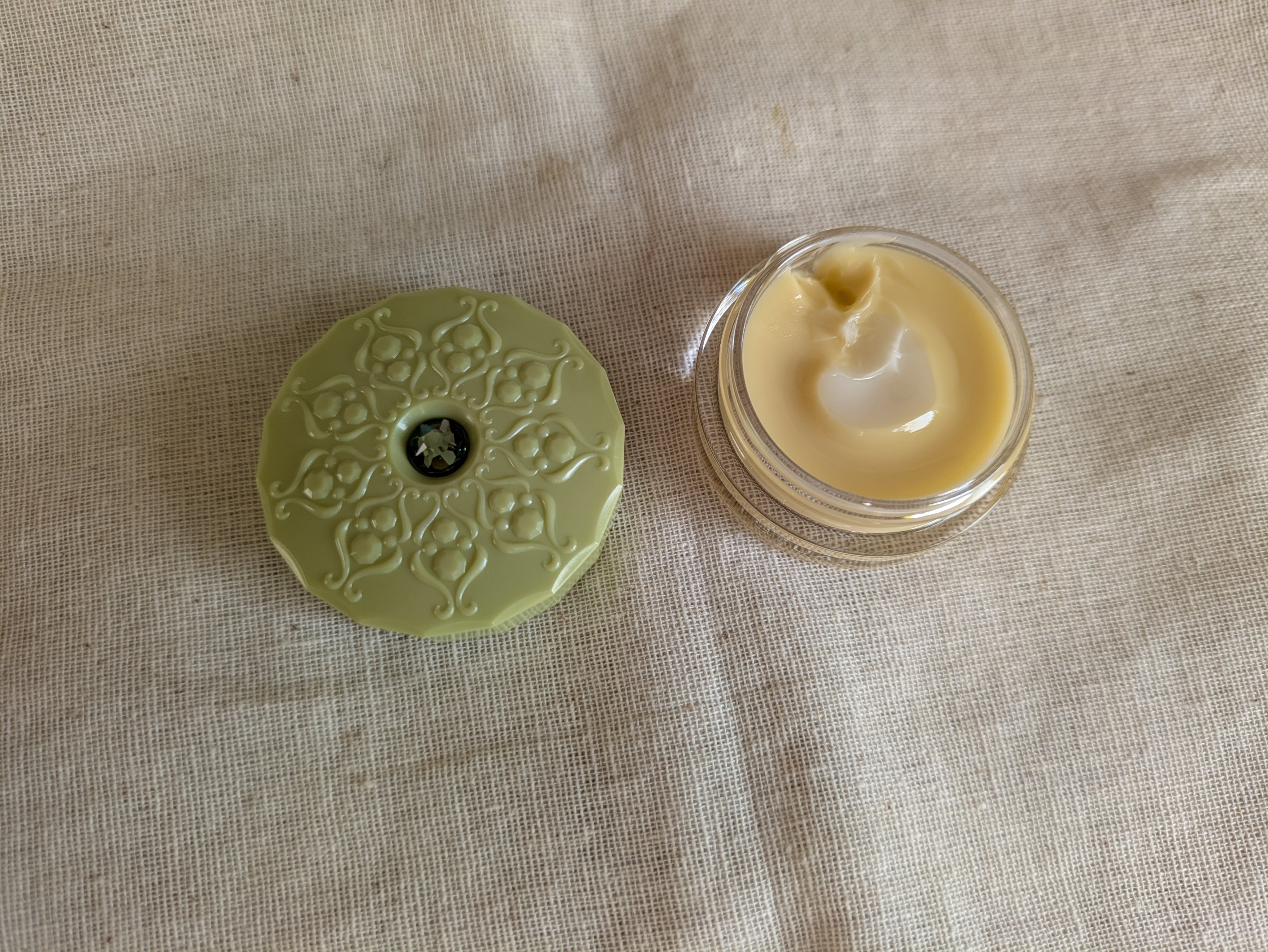 リップバーム マッチャクリームラテ/JILL STUART/リップバームを使ったクチコミ（2枚目）