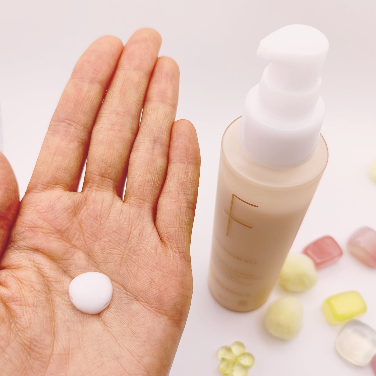 エッフェオーガニック ディープモイスチャー ローション Kオスマンサスの香り/F organics(エッフェ オーガニック)/化粧水を使ったクチコミ(4枚目)