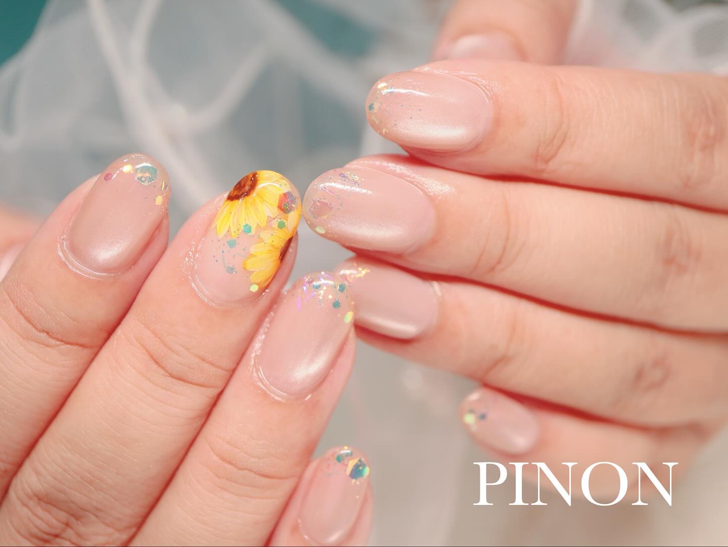 #夏ネイル,#向日葵ネイル,#マグネットネイルホロネイルのネイルデザイン