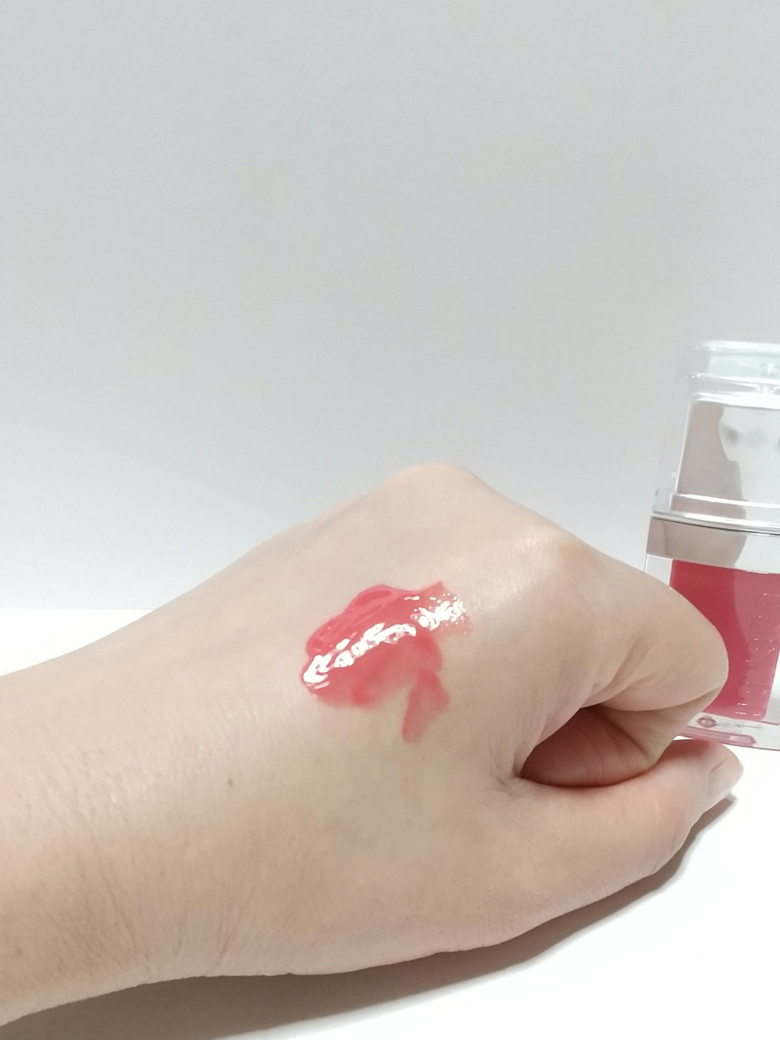 フローウェーブティント/COSNORI/リップティントを使ったクチコミ（3枚目）