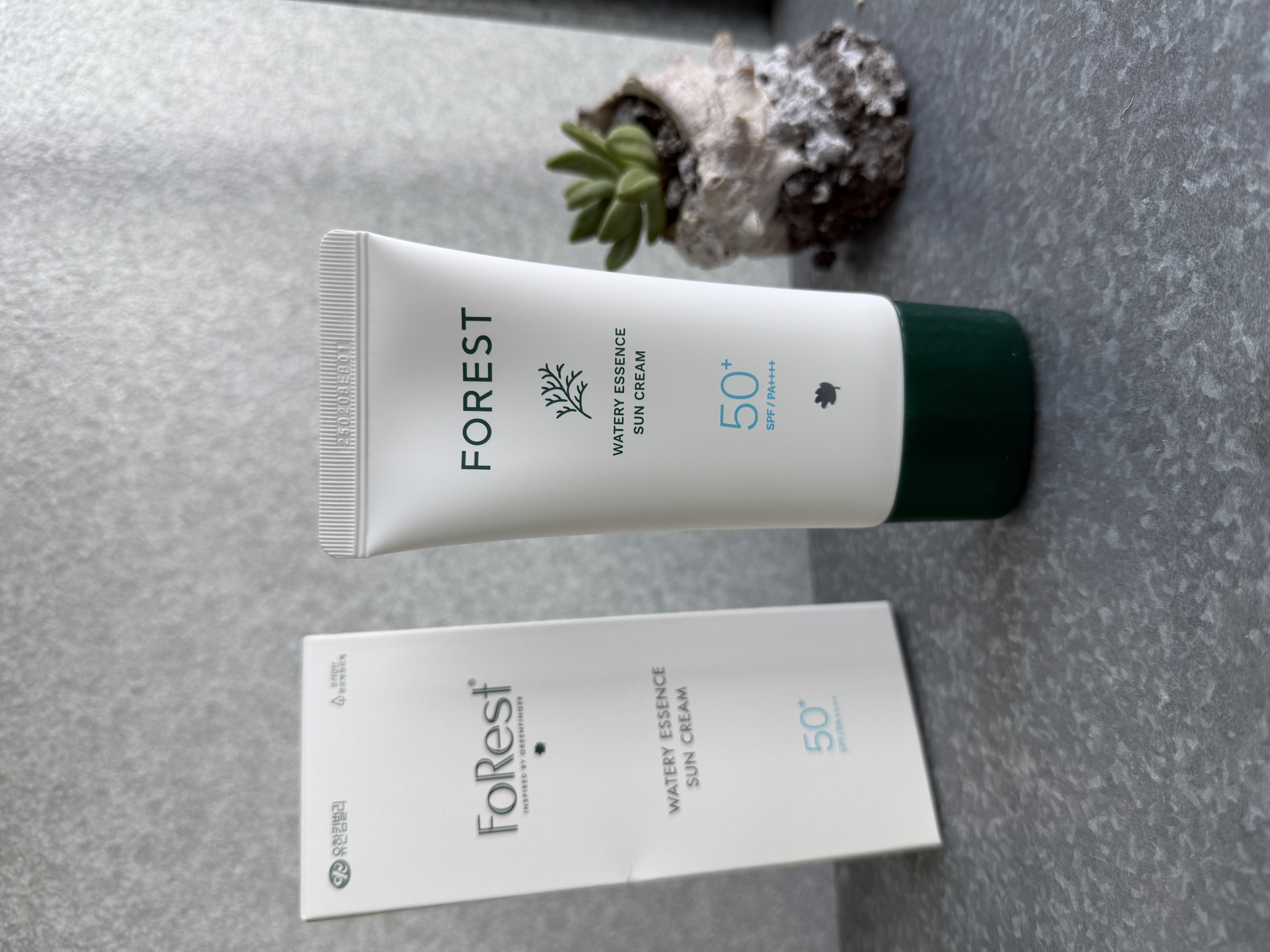 フォレスト エッセンスサンクリーム/FoRest by Greenfinger/日焼け止めローションを使ったクチコミ（1枚目）