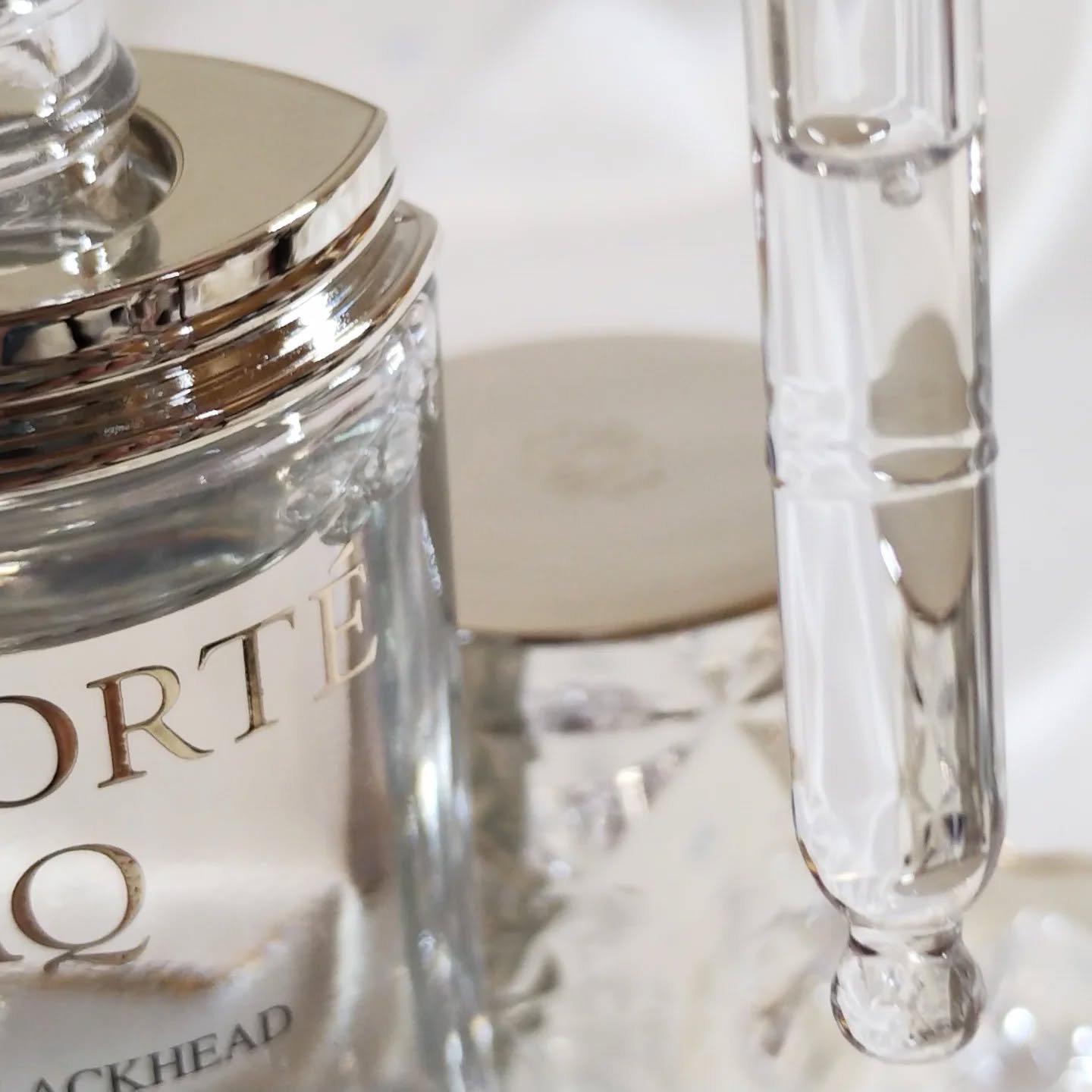 AQ 毛穴美容液オイル/DECORTÉ/フェイスオイルを使ったクチコミ（3枚目）