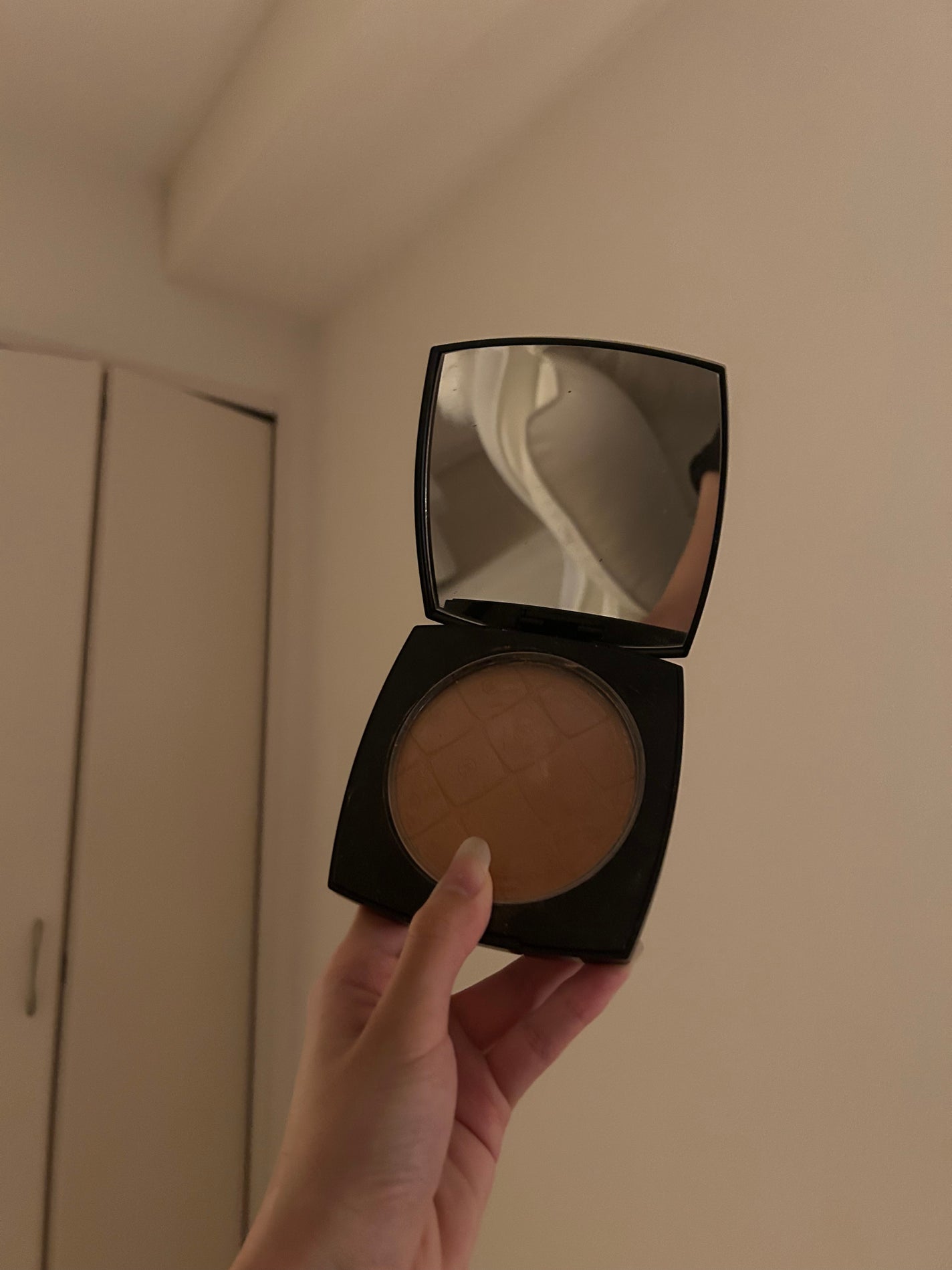 レ ベージュ マキシ プードゥル ベル ミン CHANEL