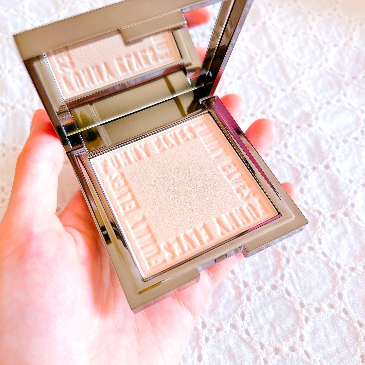 ソフトマットプレストパウダー/FUNNY ELVES方里/プレストパウダーを使ったクチコミ（2枚目）