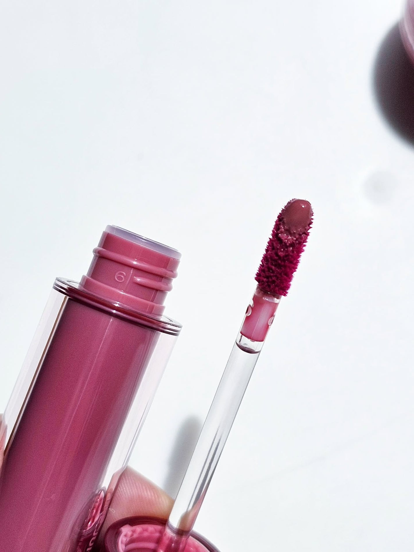 ザ ジューシーラスティングティント/rom&nd/リップティントを使ったクチコミ(4枚目)