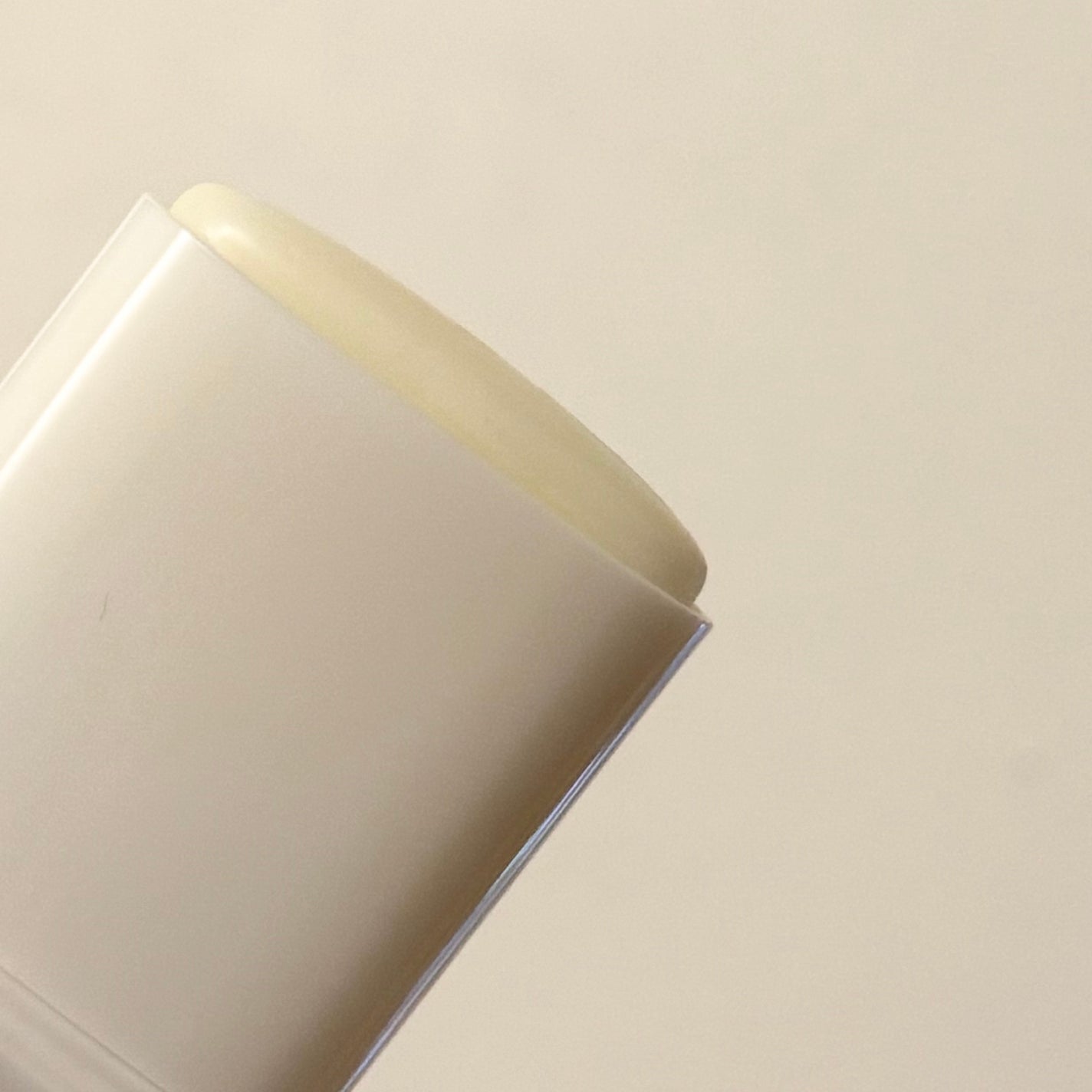 エアリーライト 透明UVスティック/COSRX/日焼け止めスティックを使ったクチコミ(2枚目)