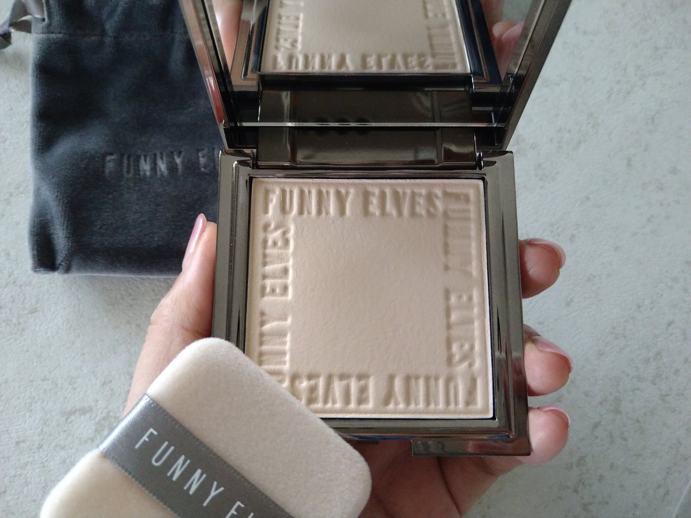 ソフトマットプレストパウダー/FUNNY ELVES方里/プレストパウダーを使ったクチコミ(1枚目)